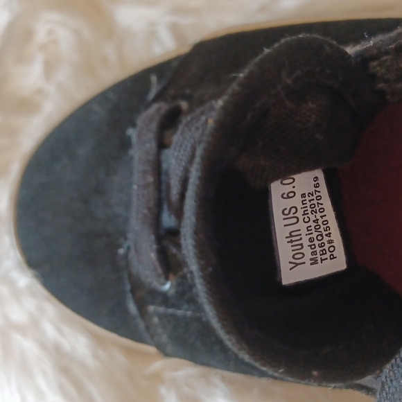 🎀PRICE DROP TODAY 🎉HOST PICK 🎉NWOT VANS SNEAKERS - Picture 5 of 7